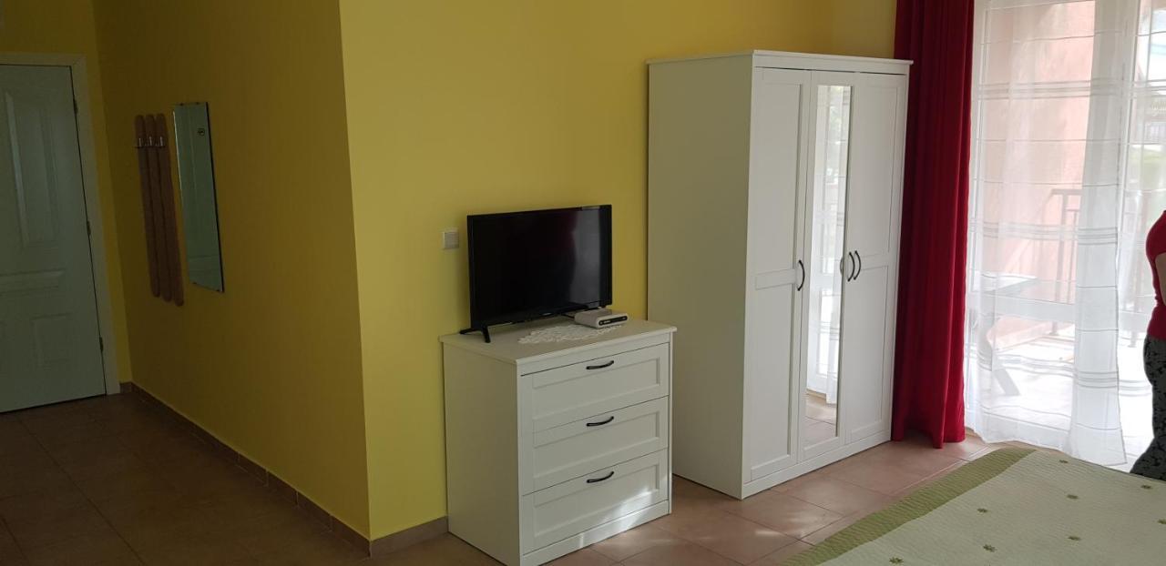 Sloneczny Brzeg Green Fort Noks Studio Extérieur photo